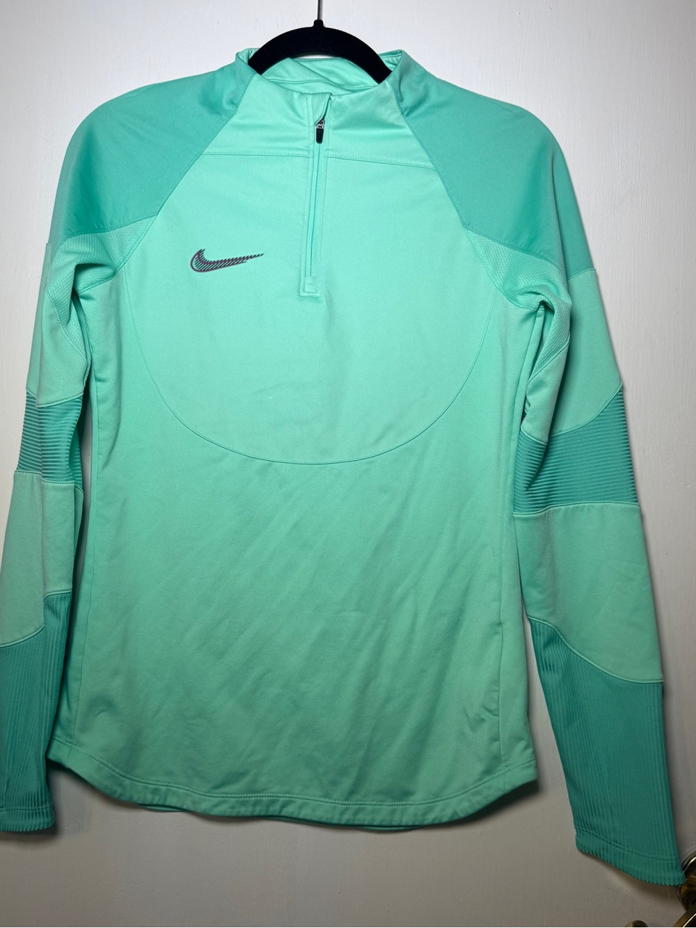 Nike Mint Green Quarter-Zip Pullover Womens XS